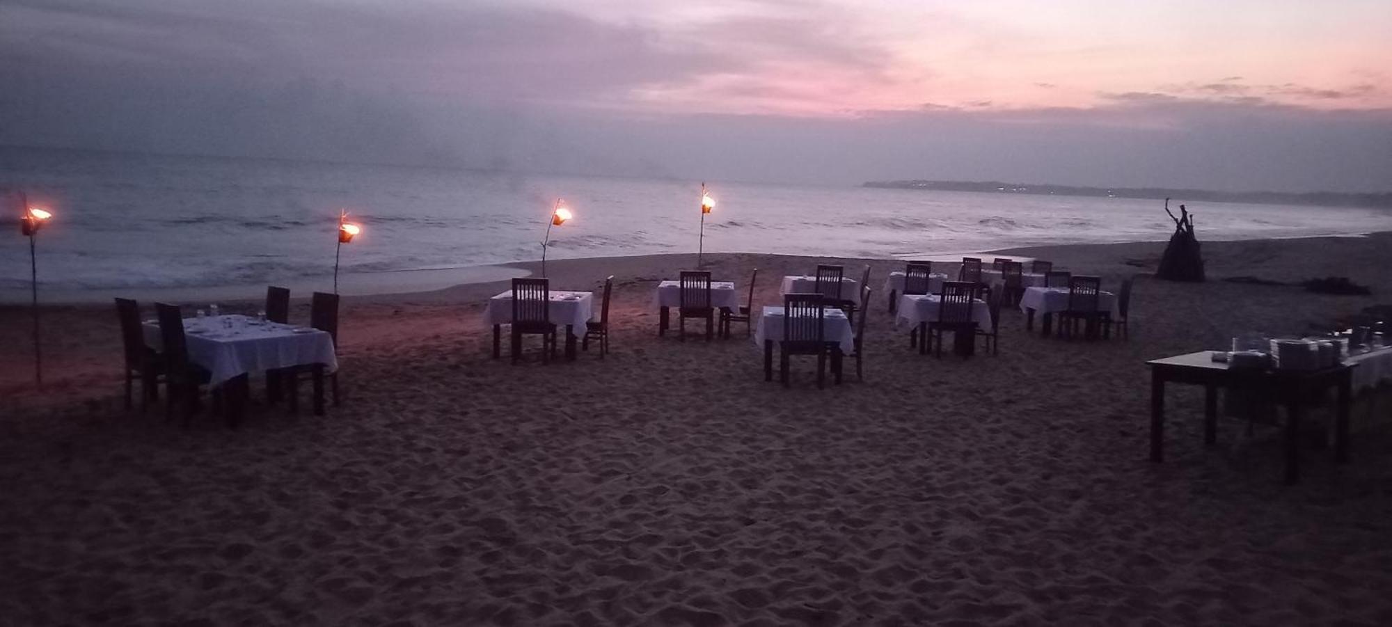 Ananya Beach Resort Tangalle Extérieur photo